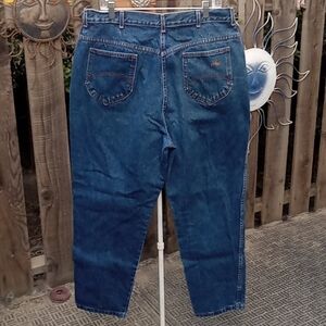 Woman's jeans chic like no stretch. Size 22. Blue.